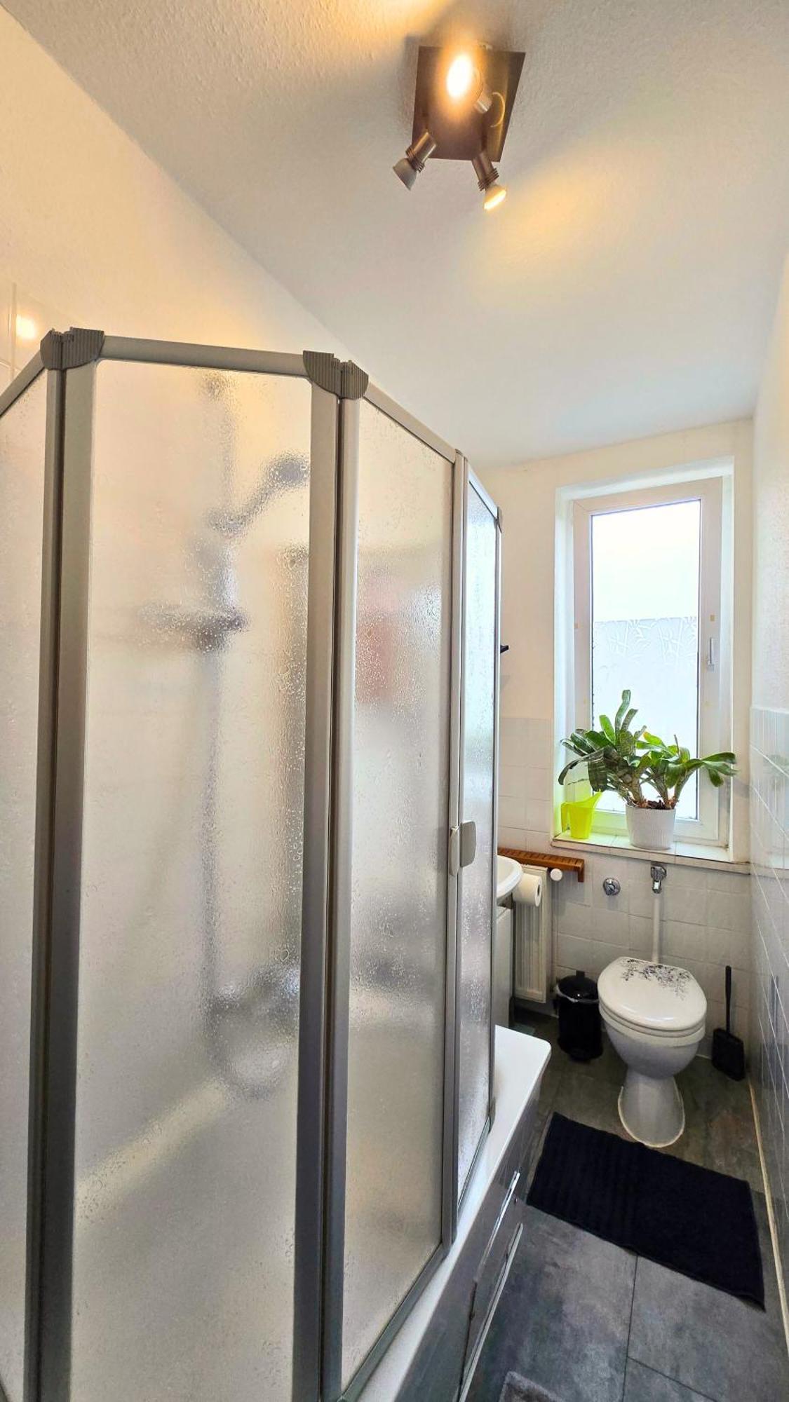 Beautiful Cozy 1-Room Apartment, Near Rhine Düsseldorf Dış mekan fotoğraf